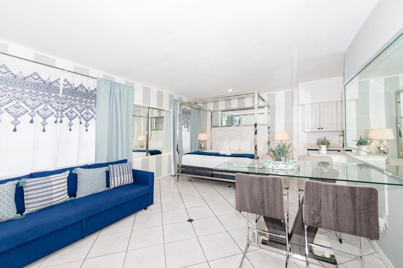 Apartments On Collins マイアミビーチ エクステリア 写真