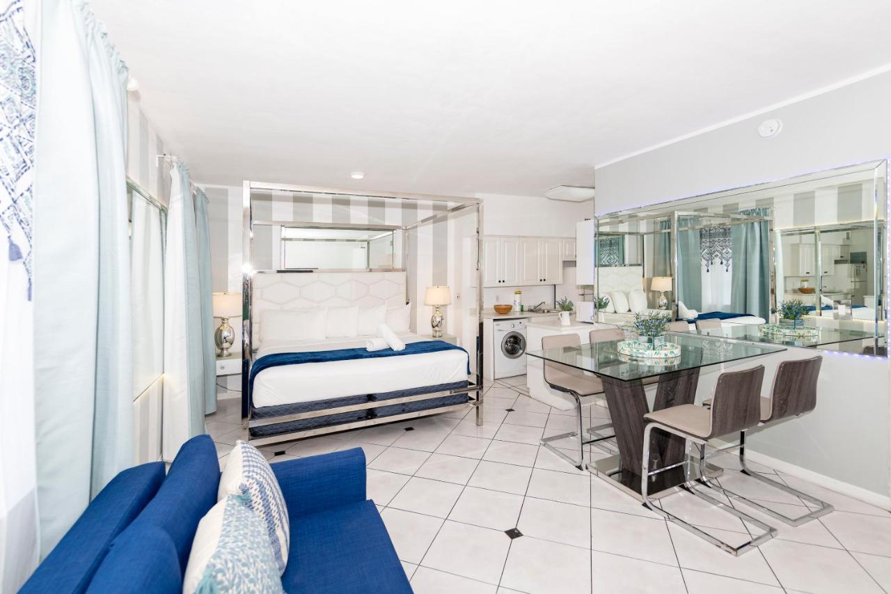 Apartments On Collins マイアミビーチ エクステリア 写真