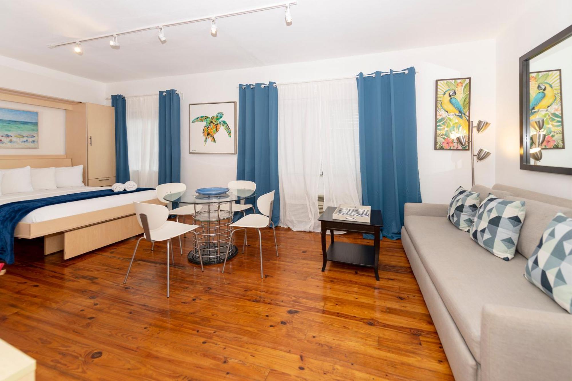 Apartments On Collins マイアミビーチ エクステリア 写真