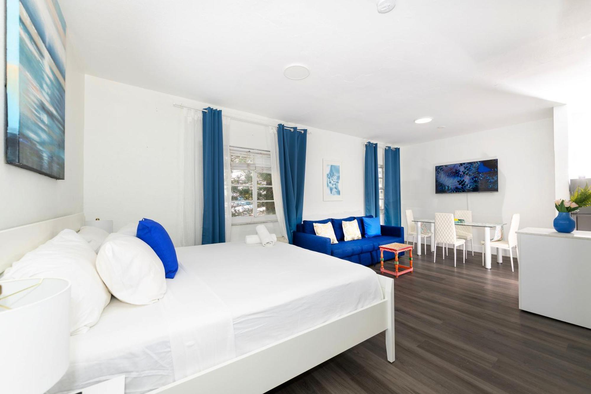 Apartments On Collins マイアミビーチ エクステリア 写真