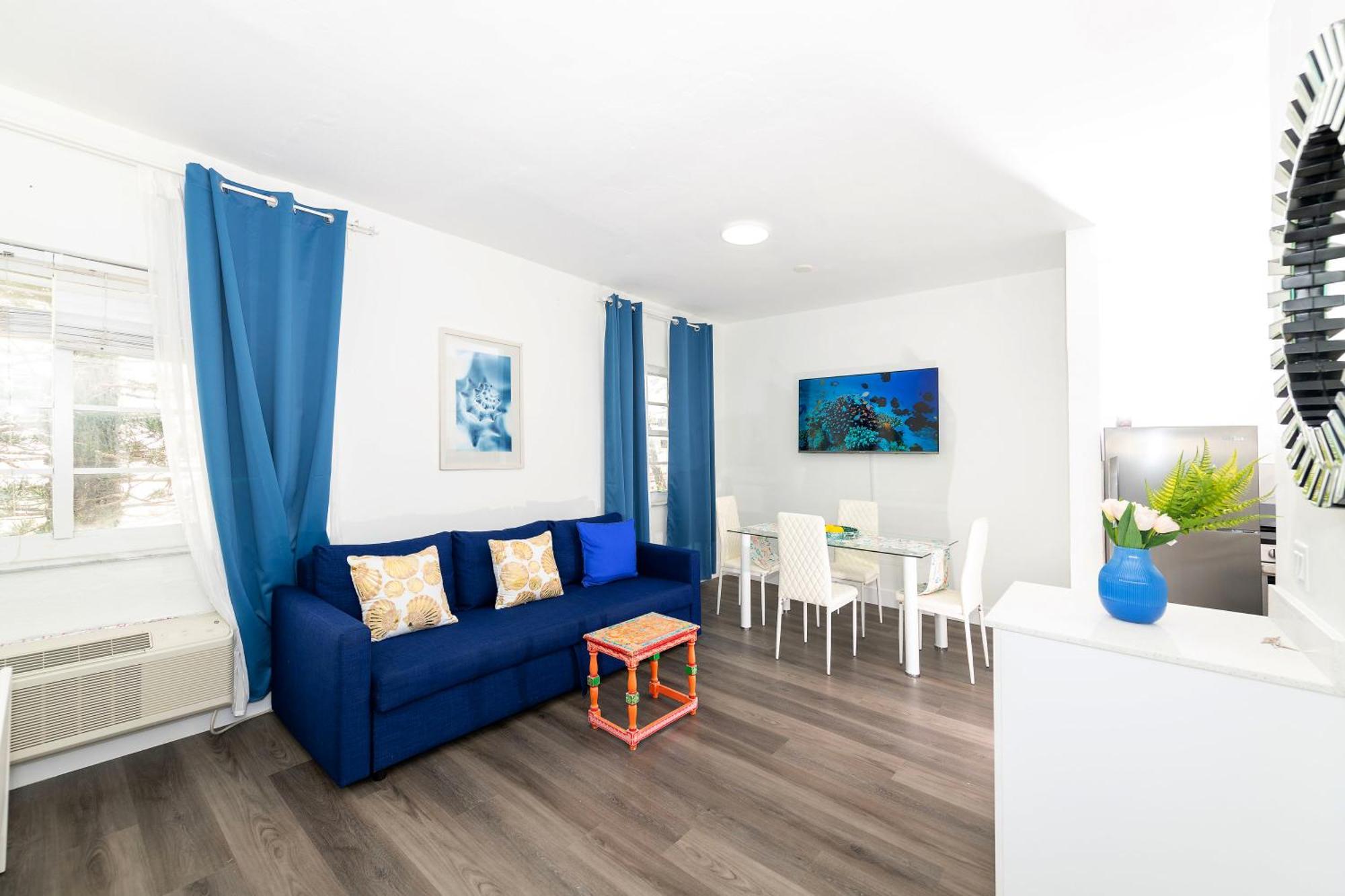 Apartments On Collins マイアミビーチ エクステリア 写真
